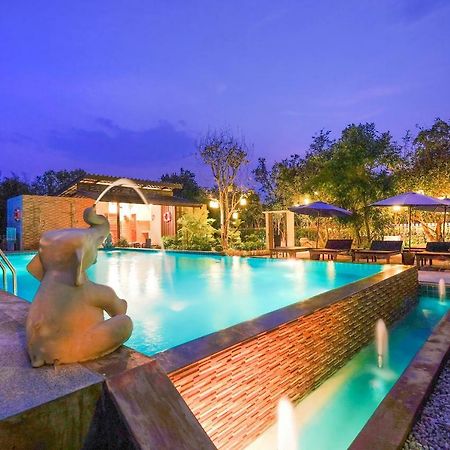 Vieng Tawan Sukhothai Hotel Esterno foto